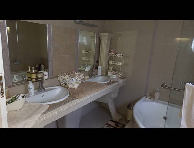 5 BEDROOM HOUSE FOR SALE IN EPWORTH